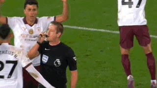 开云-埃弗顿含冤送点？前名哨：裁判没有错，是规则错了！