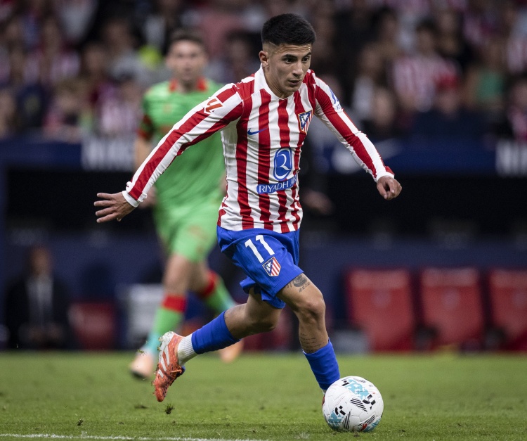 开云官方入口-世体：未来几周对阿尔马达很关键，他将视出场时间决定去留